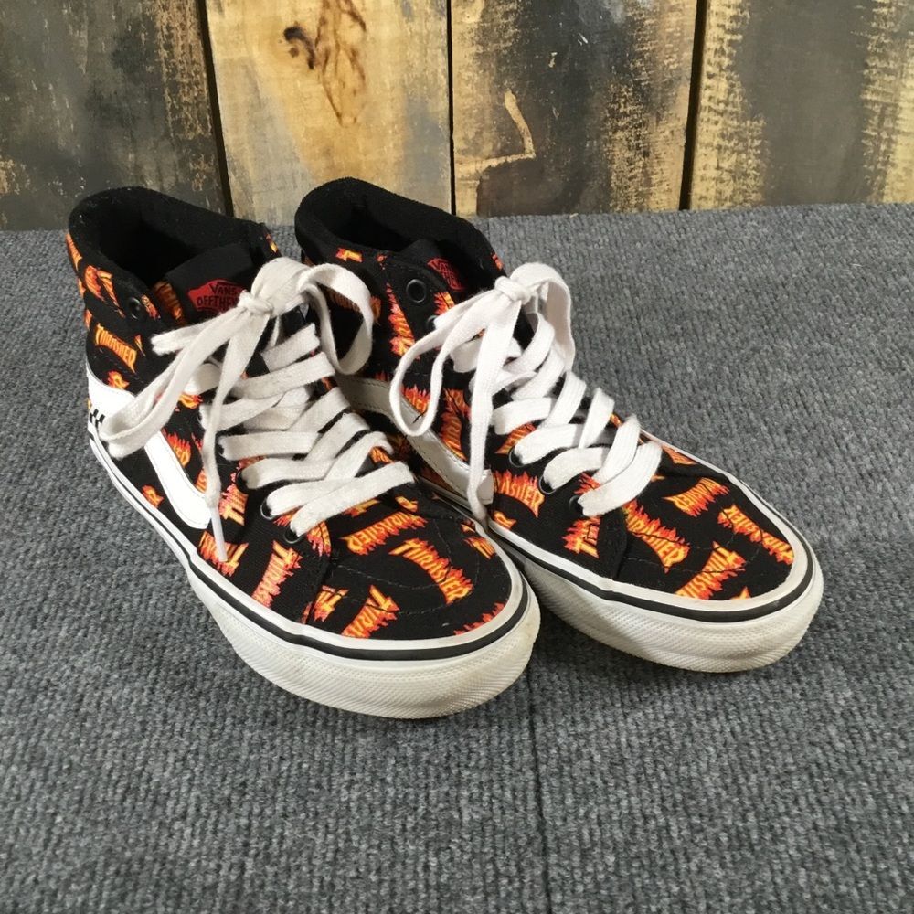 Vans Thrasher hi top skate shoes kids size 3.5